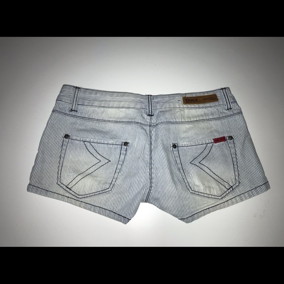 Short only - Picture 2 of 4